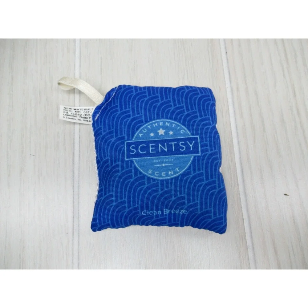 Scentsy Buddy Fallon Fox plush GLASSES Crooked Clean Breeze scent‎ pack pak
